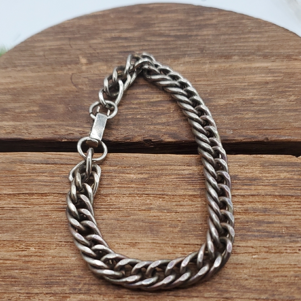 Silver Tone Chain‎ Bracelet B3430